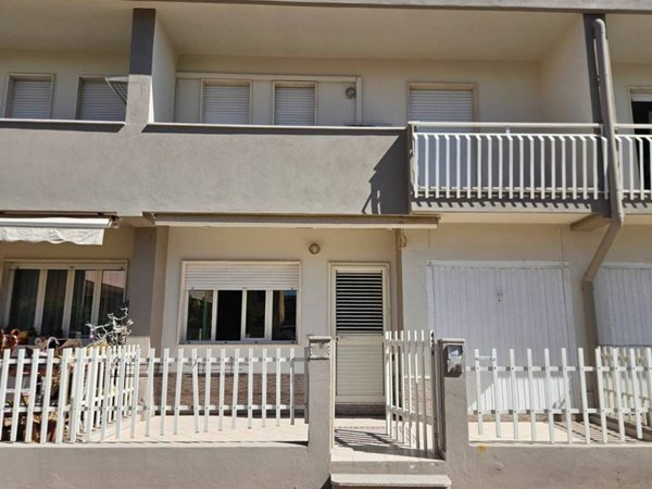 appartamento in vendita ad Olbia in zona Olbia Mare / Sa Marinedda