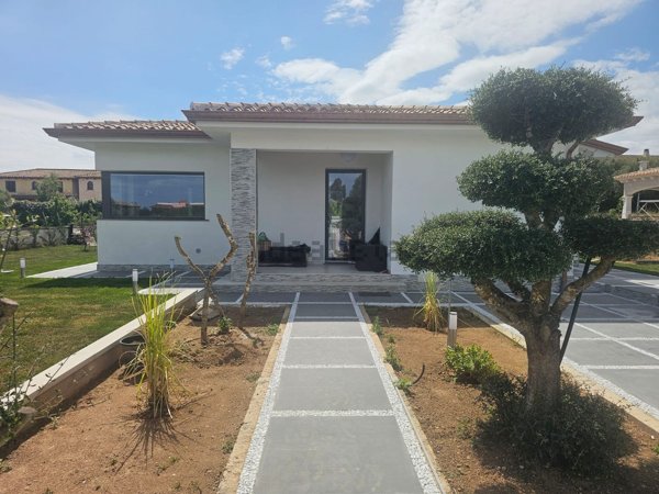casa indipendente in vendita ad Olbia in zona Murta Maria