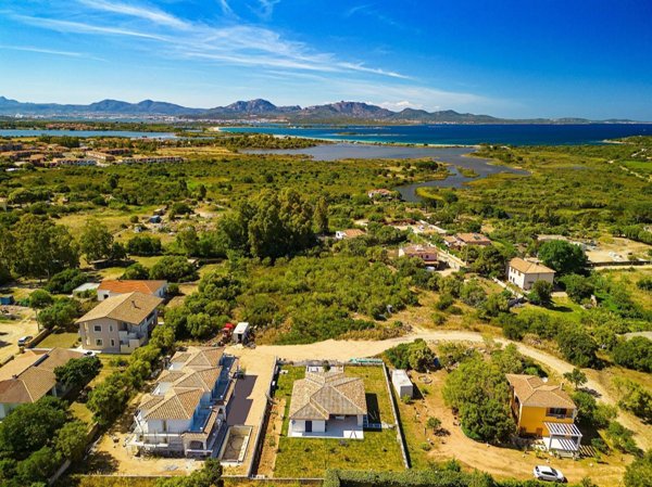 casa indipendente in vendita ad Olbia in zona Murta Maria