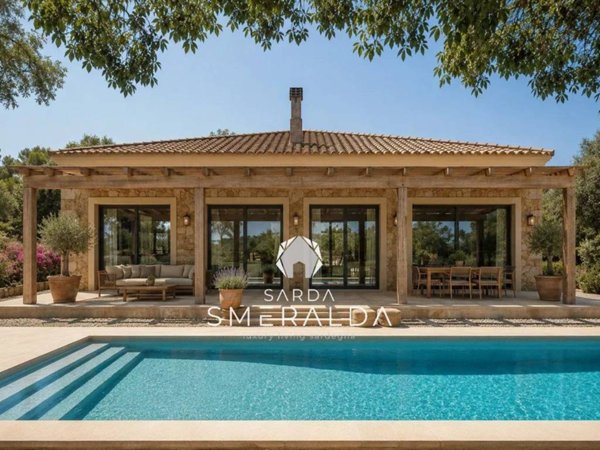 casa indipendente in vendita ad Olbia in zona Cugnana
