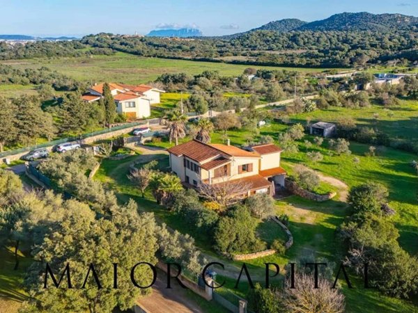 casa indipendente in vendita ad Olbia in zona Putzolu