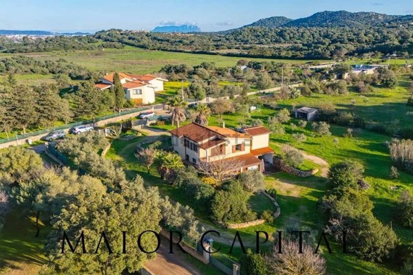 casa indipendente in vendita ad Olbia in zona Putzolu