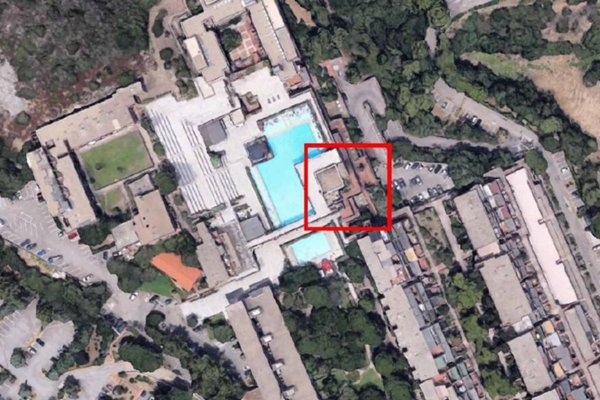 negozio in vendita ad Olbia in zona Cugnana