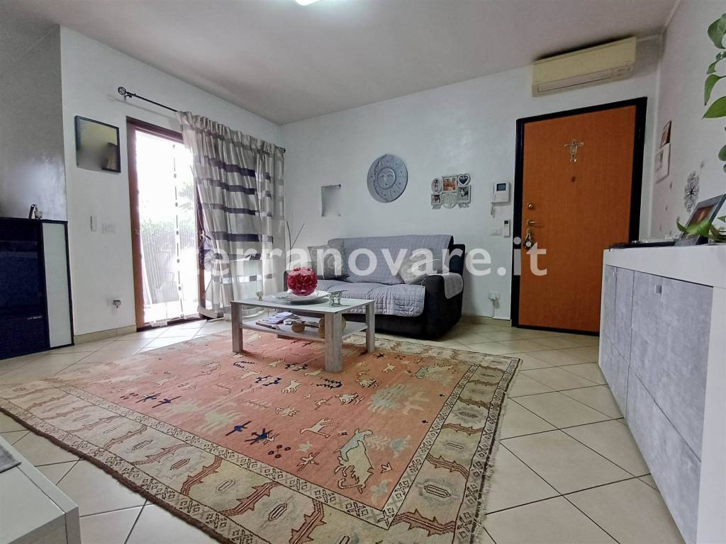 appartamento in vendita ad Olbia in zona Pittulongu
