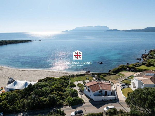 appartamento in vendita ad Olbia in zona Pittulongu