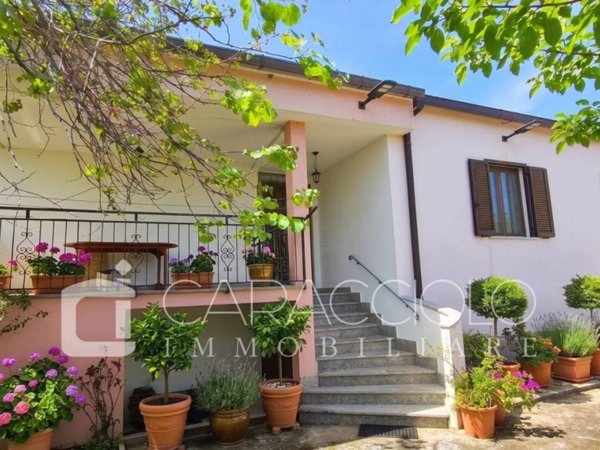 casa indipendente in vendita ad Olbia in zona Lu Sticcadu