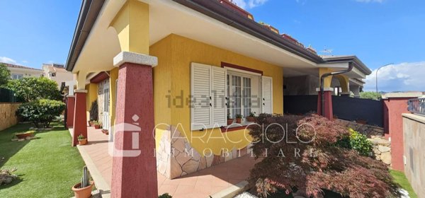 casa indipendente in vendita ad Olbia in zona Bandinu