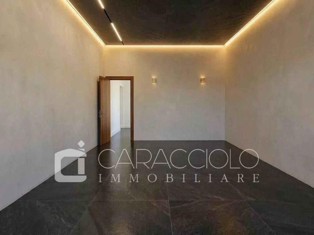 locale commerciale in vendita ad Olbia in zona San Simplicio