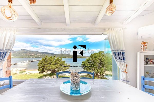 casa indipendente in vendita ad Olbia in zona Rudalza