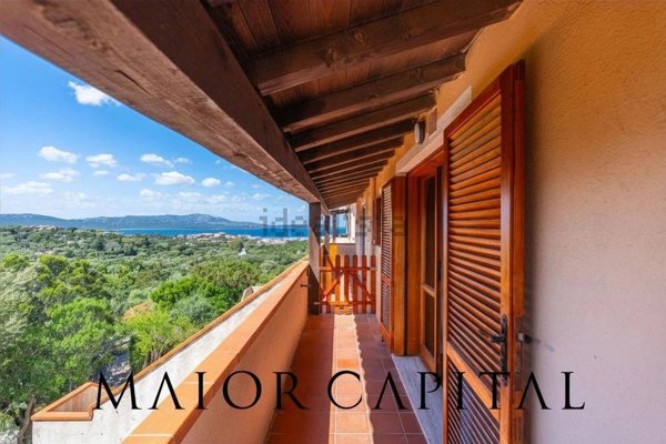 appartamento in vendita ad Olbia in zona Rudalza