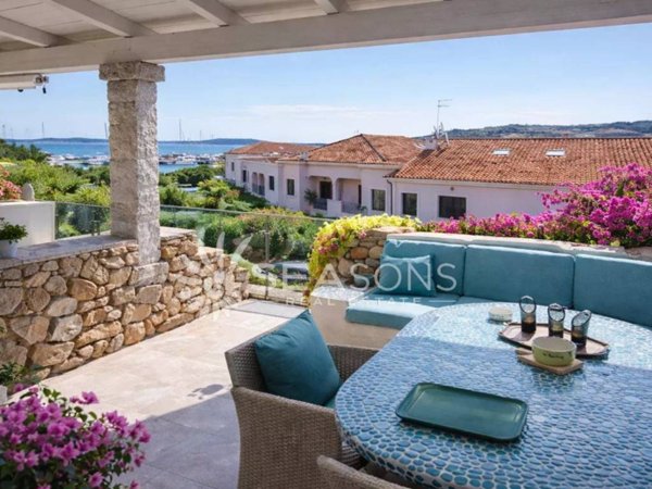 appartamento in vendita ad Olbia in zona Porto Rotondo