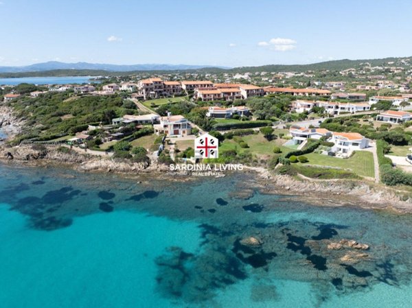 casa indipendente in vendita ad Olbia in zona Bados