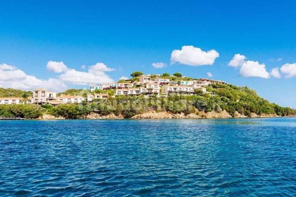 appartamento in vendita ad Olbia in zona Rudalza