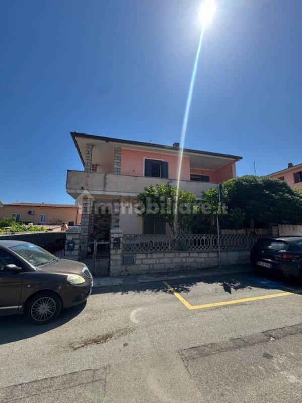 appartamento in vendita ad Olbia in zona Bandinu
