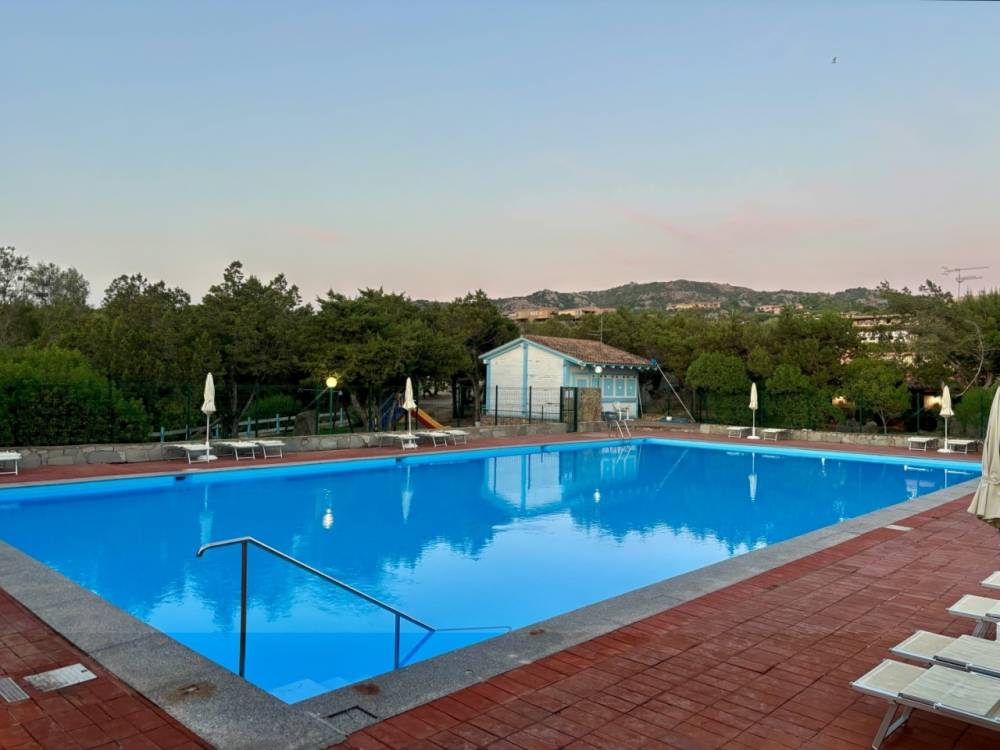 appartamento in vendita ad Olbia in zona Cugnana