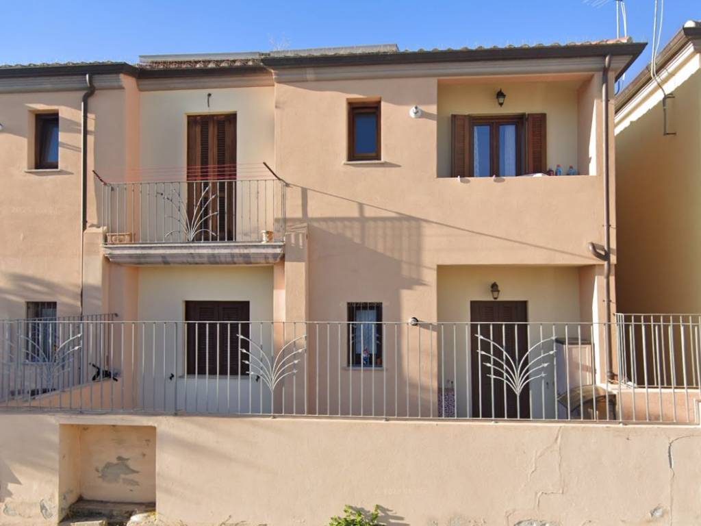 appartamento in vendita ad Olbia in zona Bandinu