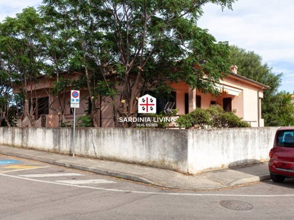 casa indipendente in vendita ad Olbia in zona Aldo Moro