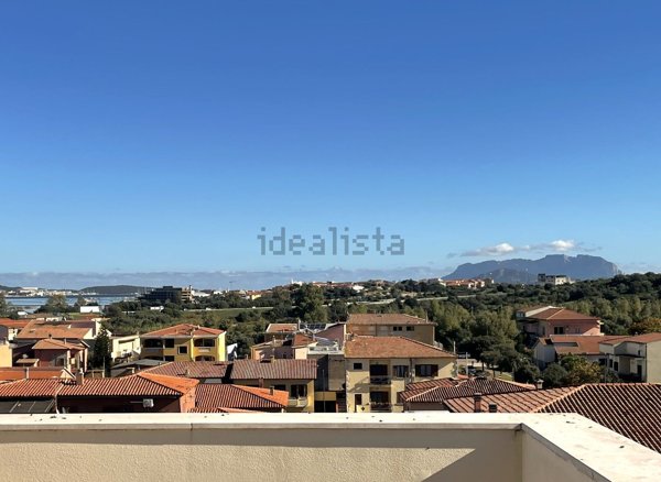 appartamento in vendita ad Olbia in zona Bandinu