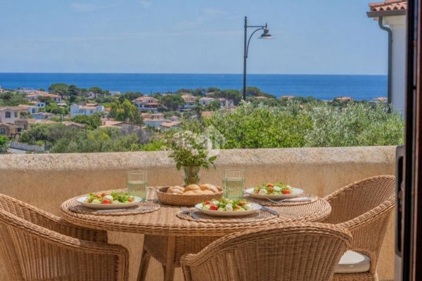 appartamento in vendita ad Olbia in zona Pittulongu
