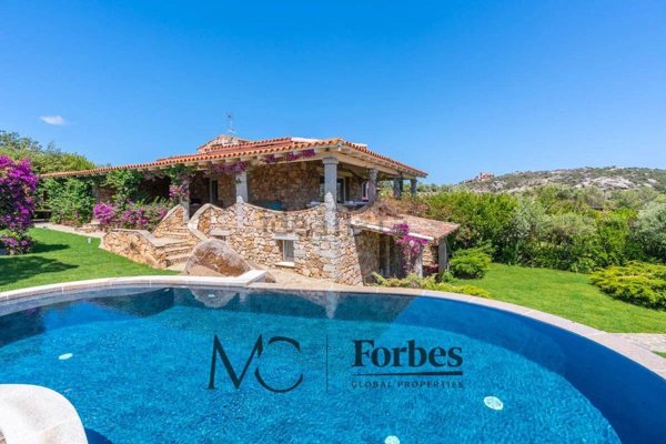 casa indipendente in vendita ad Olbia in zona Porto Rotondo