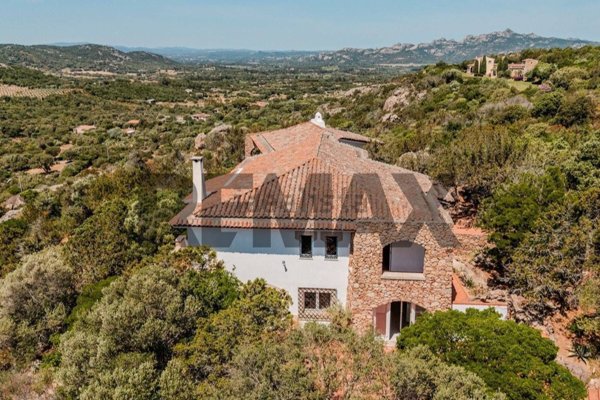 casa indipendente in vendita ad Olbia in zona San Pantaleo