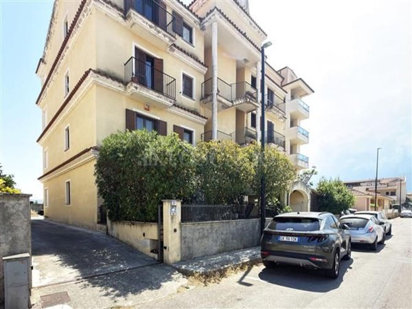 appartamento in vendita ad Olbia in zona Baratta