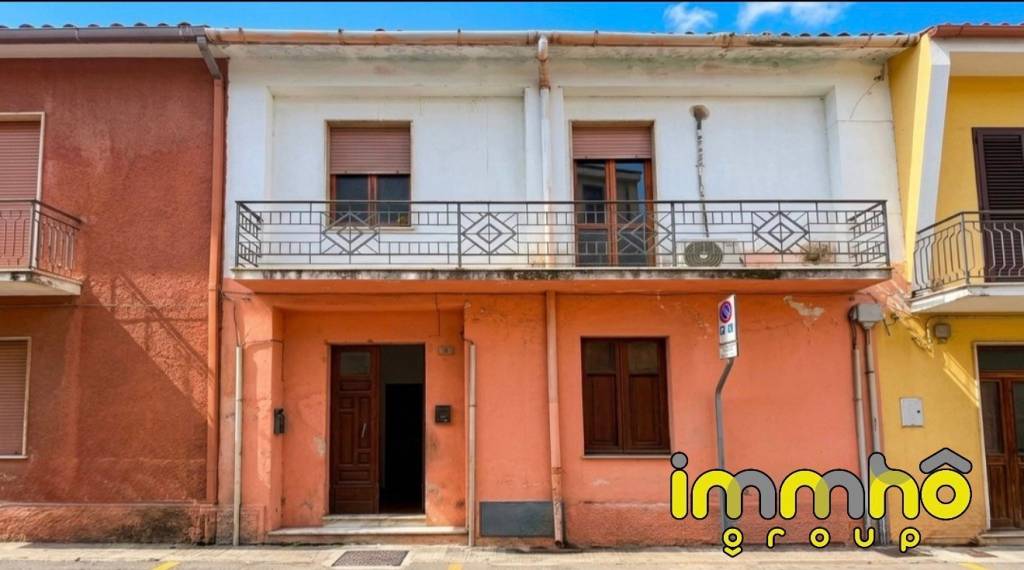 casa indipendente in vendita ad Olbia in zona Barcellona