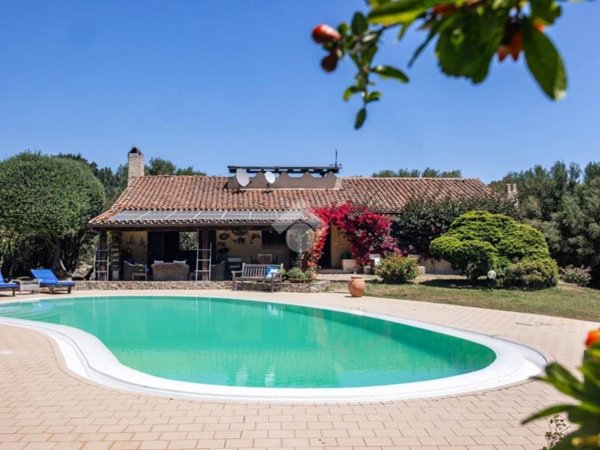 casa indipendente in vendita ad Olbia