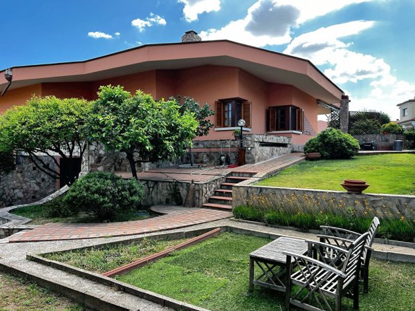 casa indipendente in vendita ad Olbia in zona Aldo Moro
