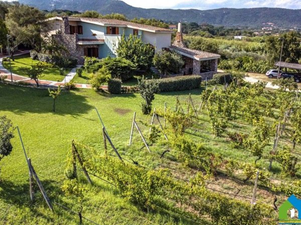 casa indipendente in vendita ad Olbia in zona Lu Sticcadu