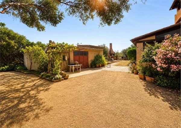 appartamento in vendita ad Olbia in zona Porto Istana