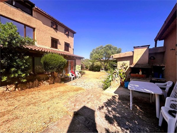 appartamento in vendita ad Olbia in zona Porto Istana