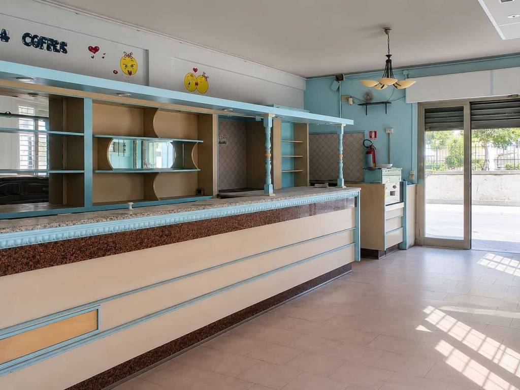 negozio in vendita ad Olbia in zona Centro Storico
