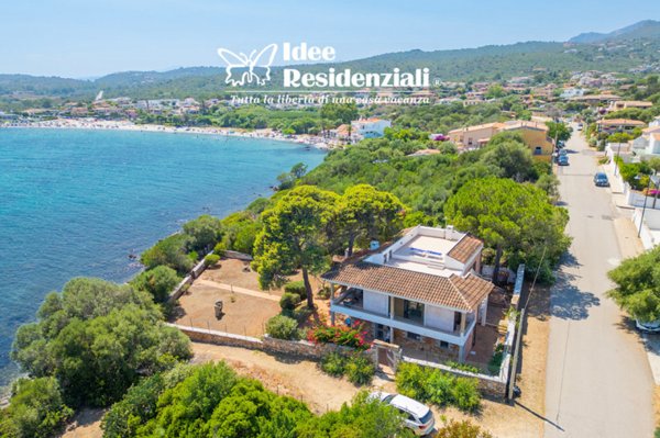 casa indipendente in vendita ad Olbia in zona Pittulongu