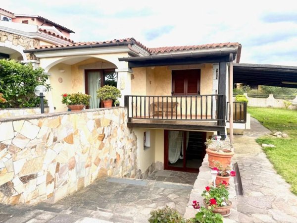 casa indipendente in vendita ad Olbia in zona Centro Storico