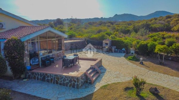 casa indipendente in vendita ad Olbia in zona Pittulongu