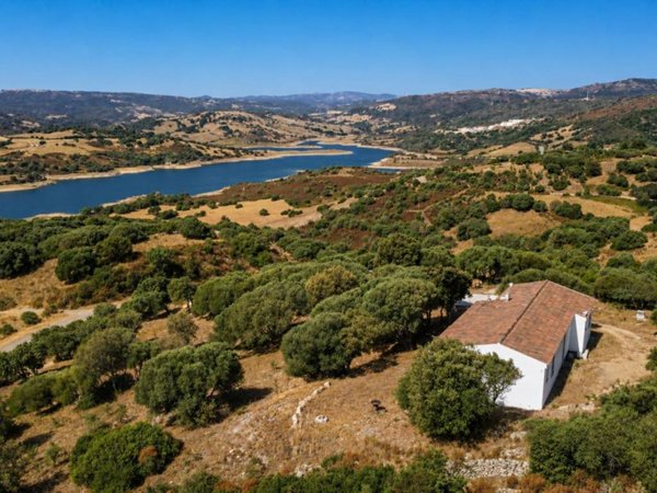 casa indipendente in vendita ad Olbia in zona Centro Storico