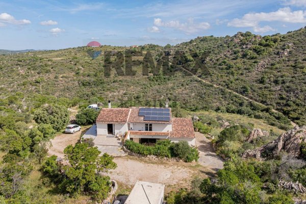 casa indipendente in vendita ad Olbia in zona Sole Ruiu