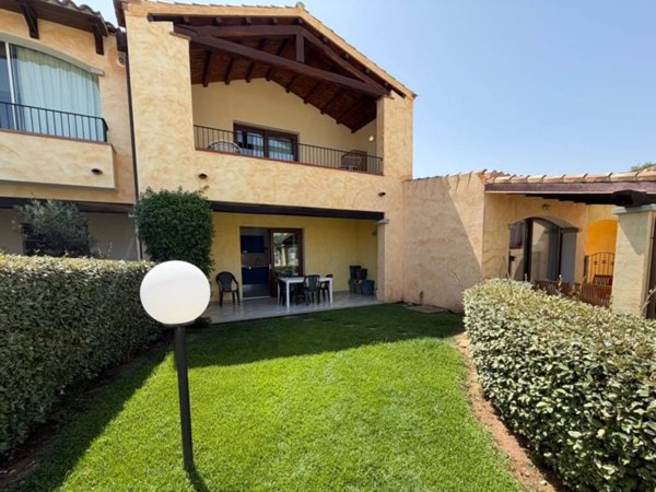 appartamento in vendita ad Olbia in zona Murta Maria