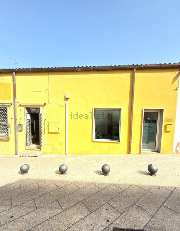 locale commerciale in vendita ad Olbia in zona Centro Storico