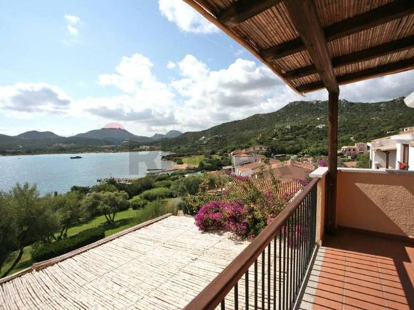 appartamento in vendita ad Olbia in zona Marinella