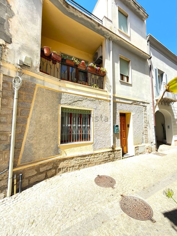 appartamento in vendita ad Olbia in zona Centro Storico