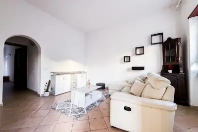 casa indipendente in vendita ad Olbia in zona Vittorio Veneto