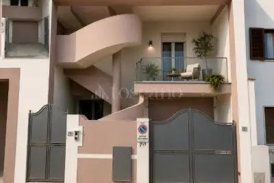 casa indipendente in vendita ad Olbia in zona Bandinu