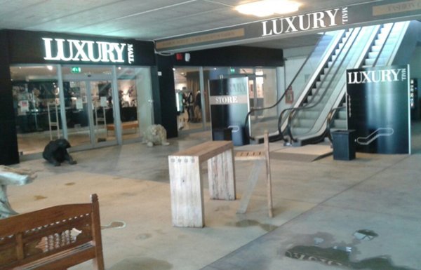 locale commerciale in vendita ad Olbia