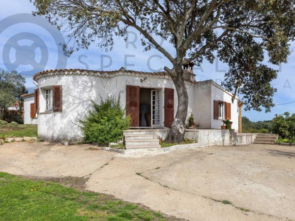 casa indipendente in vendita ad Olbia in zona Sole Ruiu