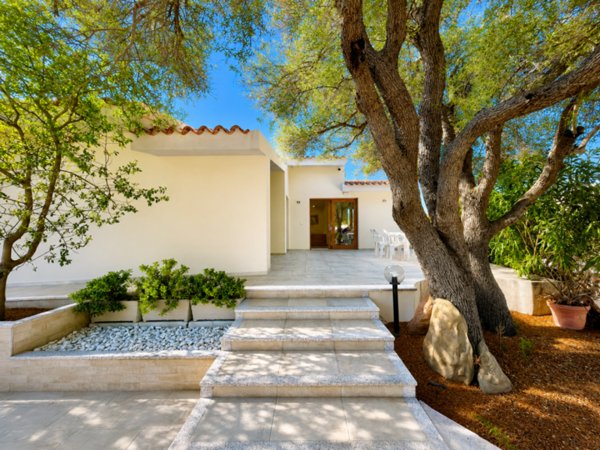 casa indipendente in vendita ad Olbia in zona Bados