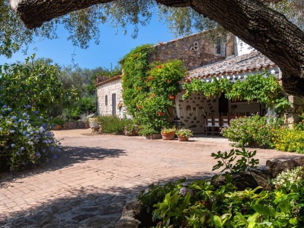 casa indipendente in vendita ad Olbia