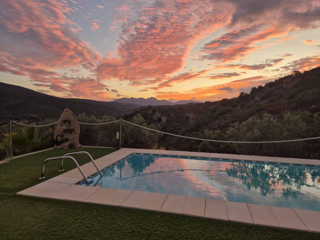 casa indipendente in vendita ad Olbia