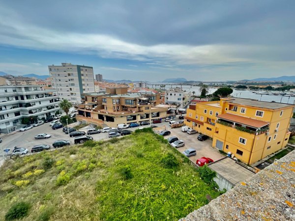 appartamento in vendita ad Olbia in zona Centro Storico